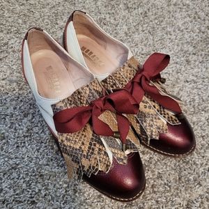 Monarca leather slip on loafers size 7.5